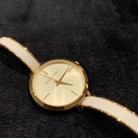 MICHAEL KORS Authentic ladies watch - Picture 7 of 15